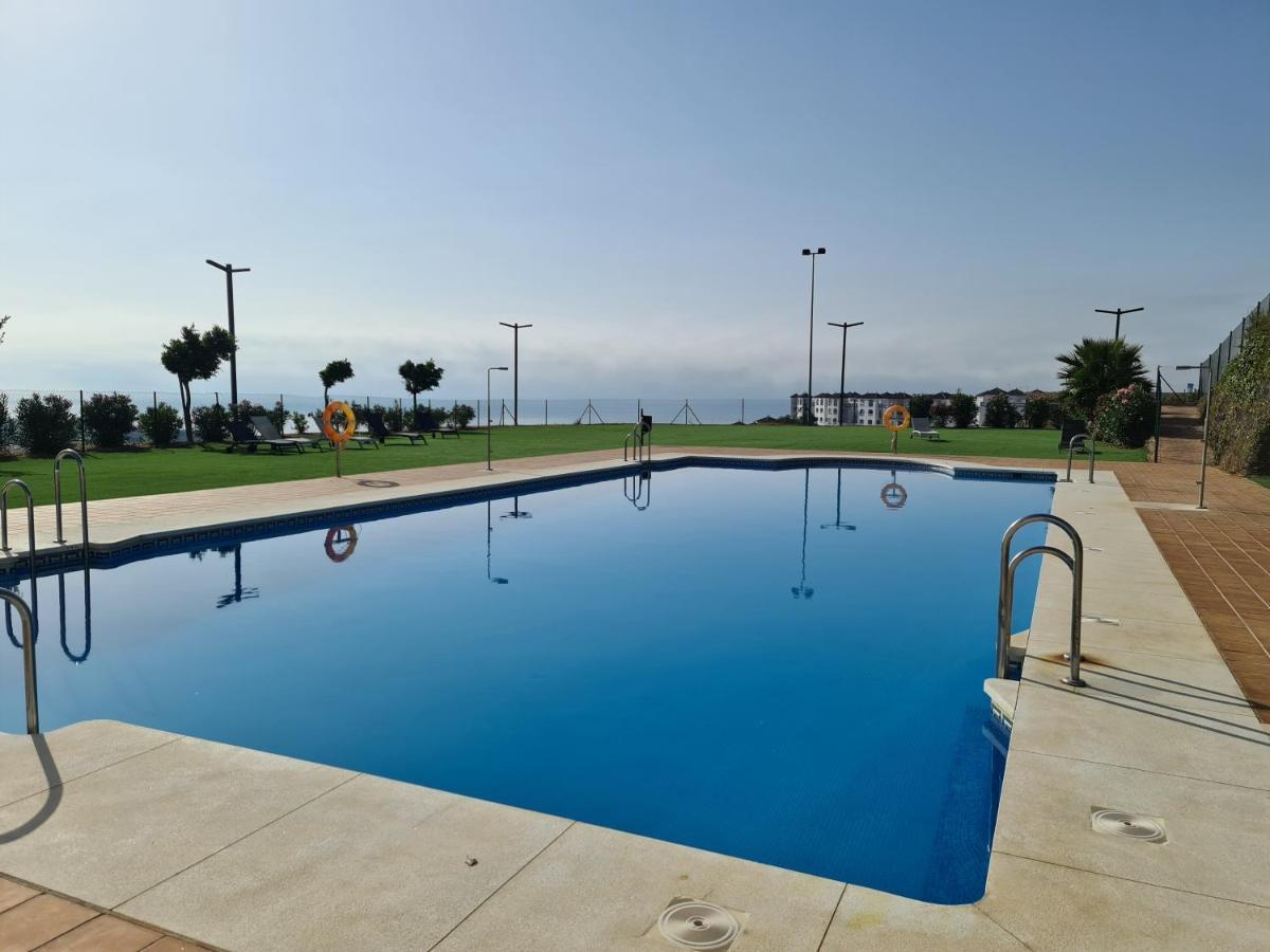 Seaside Serenity - Stylish Apartment With Spectacular Views Manilva Buitenkant foto