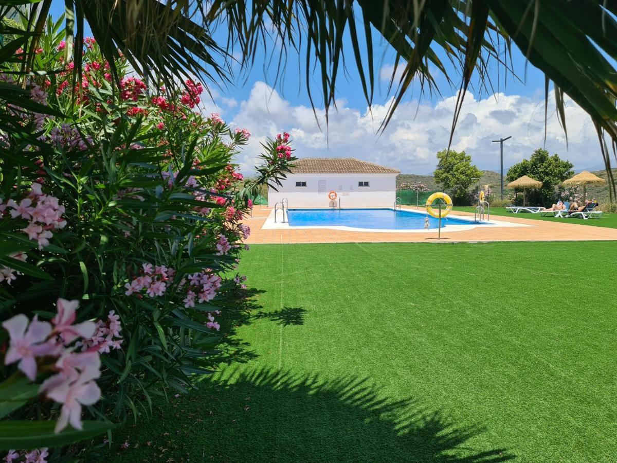 Seaside Serenity - Stylish Apartment With Spectacular Views Manilva Buitenkant foto