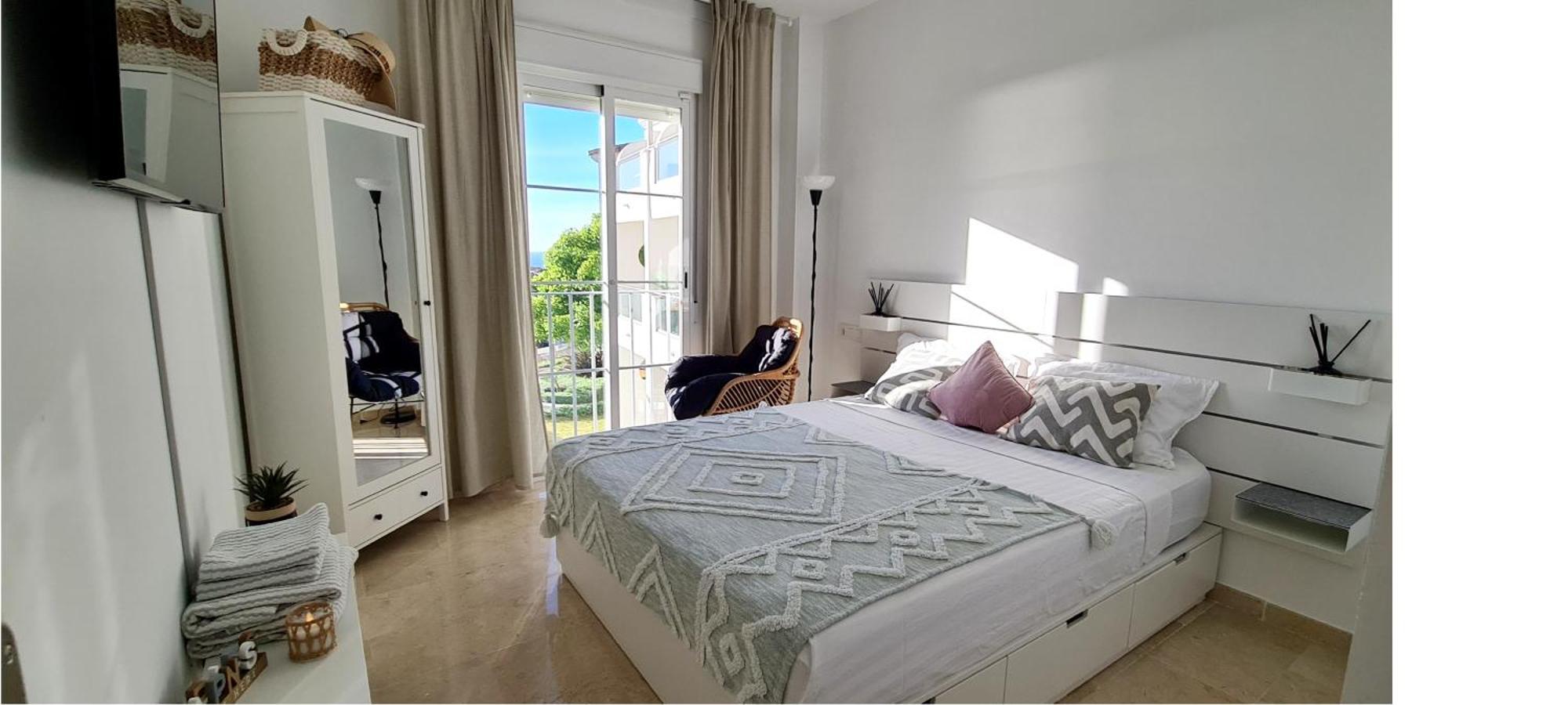 Seaside Serenity - Stylish Apartment With Spectacular Views Manilva Buitenkant foto